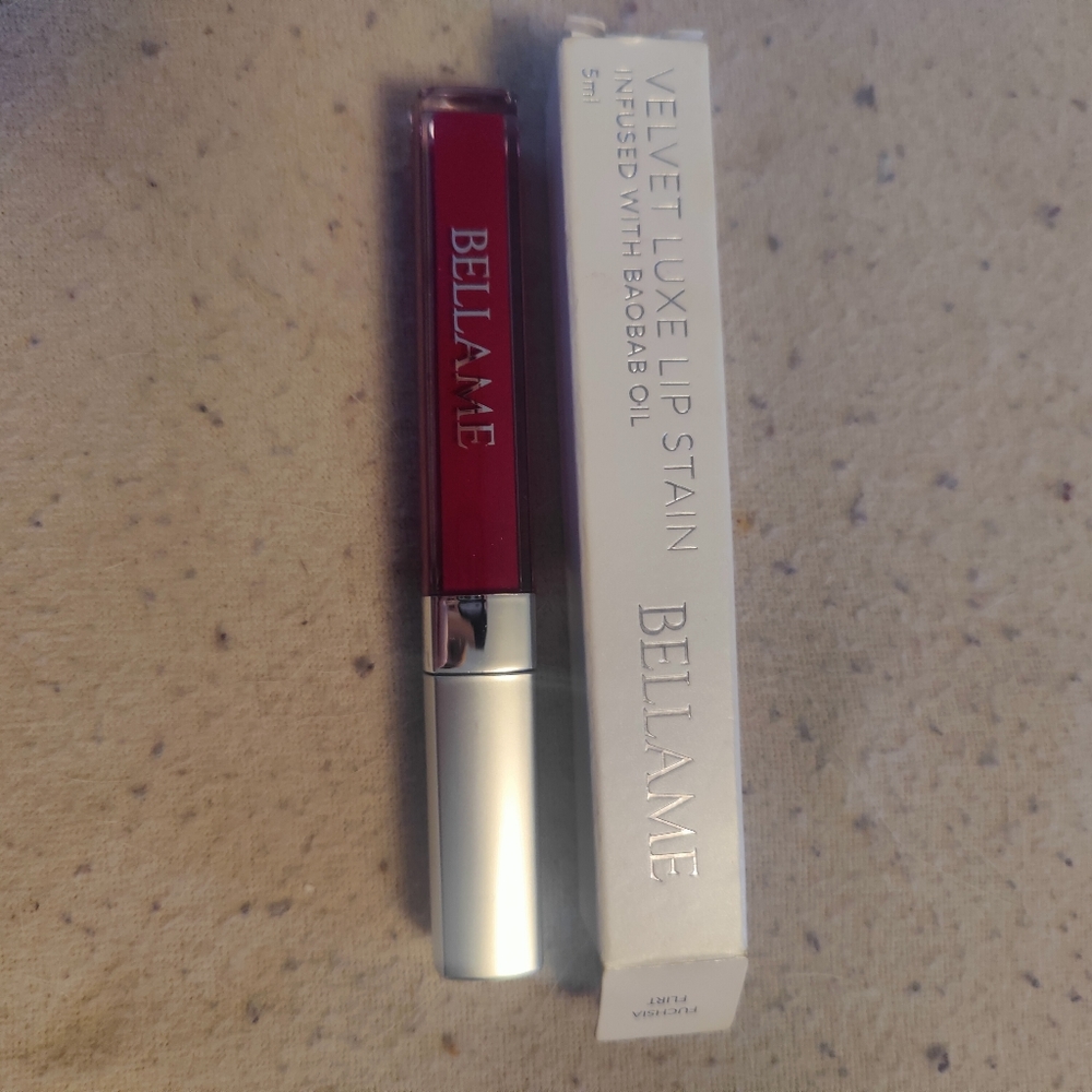Lip stain